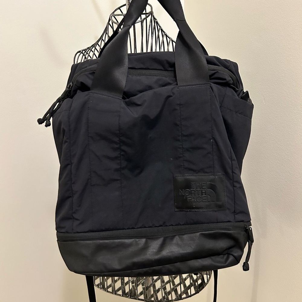 The North Face Women’s Never Stop Black Bag